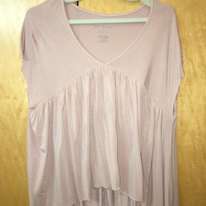 American Eagle flowy t shirt